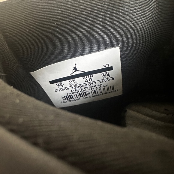 Jordan 1 Retro High OG “Silver Toe” Youth 7Y Men's 7 - Picture 4 of 7